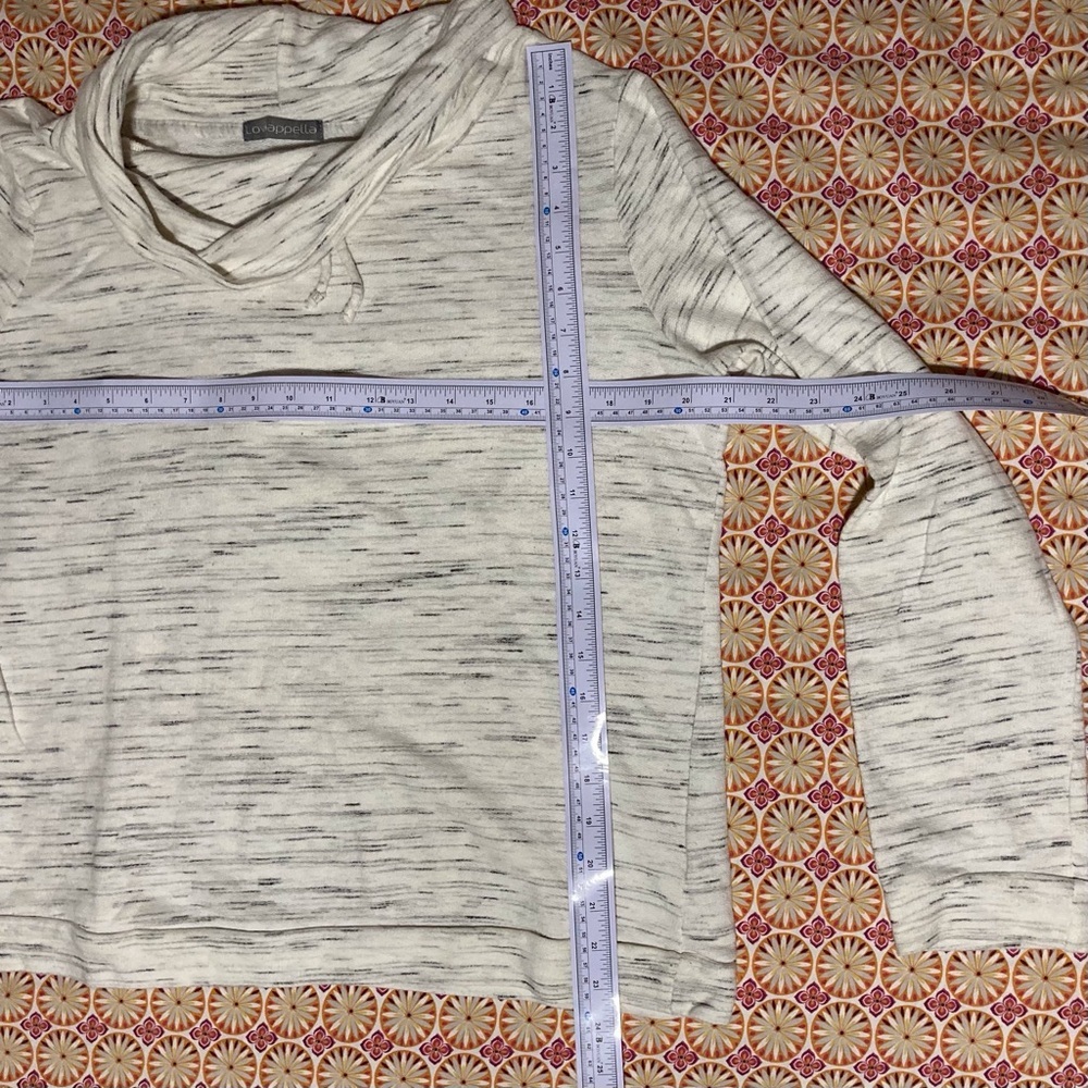 Loveappella Long Sleeve Tee | Size L | Lightweight Sweater‎ - Picture 2 of 7